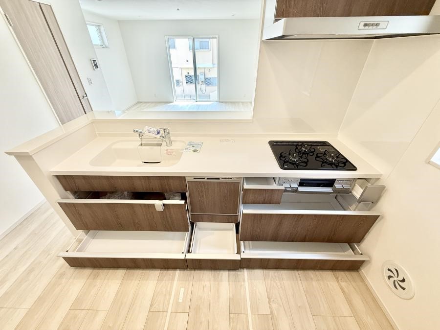 �L�b�`�� 1����  ���Ƒ����J��[�߂�A������̂���L�b�`��