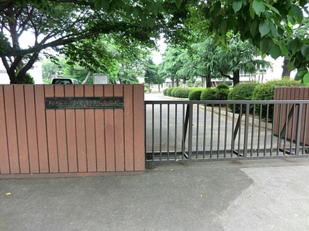 ���ӊ� ���w�Z 1800m ���͌��s�����k���w�Z