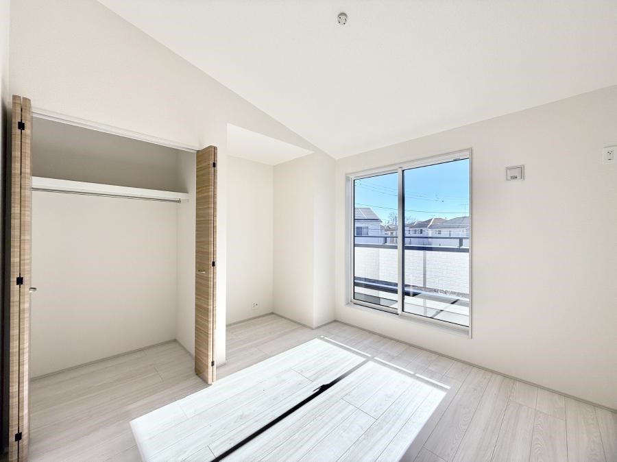 �q������ �������v���C�x�[�g��ԂƂ��ĐÂ��ŗ�������������񋟂��Ă���܂�