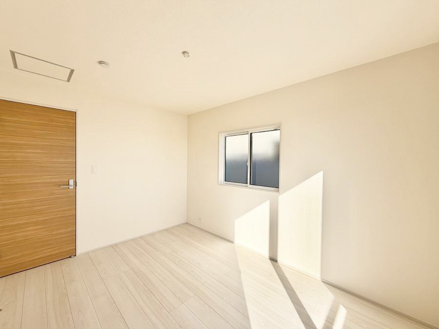 ���[ ����