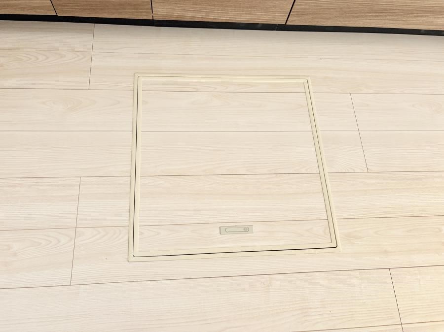 ���̑����� �ݔ����B�ꂽ���[�X�y�[�X�ŉƑS�̂��X�b�L��