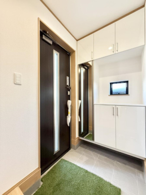 ���ӊ� �w 1600m �񖓐�w