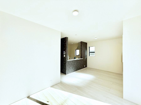 ���r���O ����