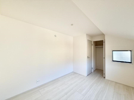 �q������ ����