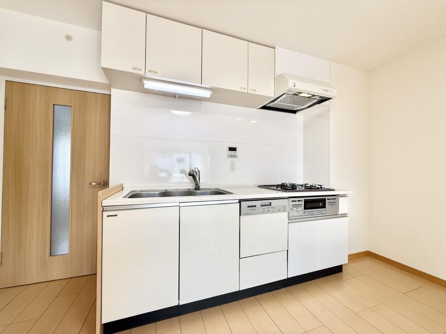 �L�b�`�� �������A�C�f�A�L����A�N���G�C�e�B�u�ȗ������