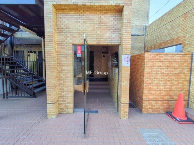 �G���g�����X �O�ρ��Ǘ��̍s���͂����G���g�����X�ň��S���ĕ�点����ł�