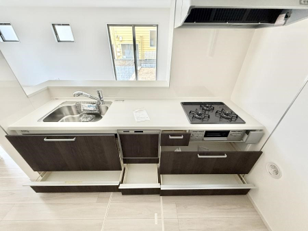 �L�b�`�� �������Ƒ����J��[�߂�A������̂���L�b�`��