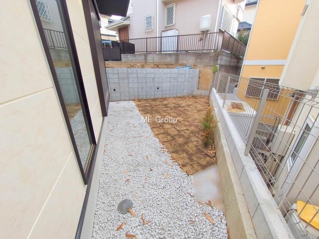 ���̑� �O�ρ��~�n���ɂ�Ƃ肠��΂̃X�y�[�X������A���₩�ȕ��͋C�ł�