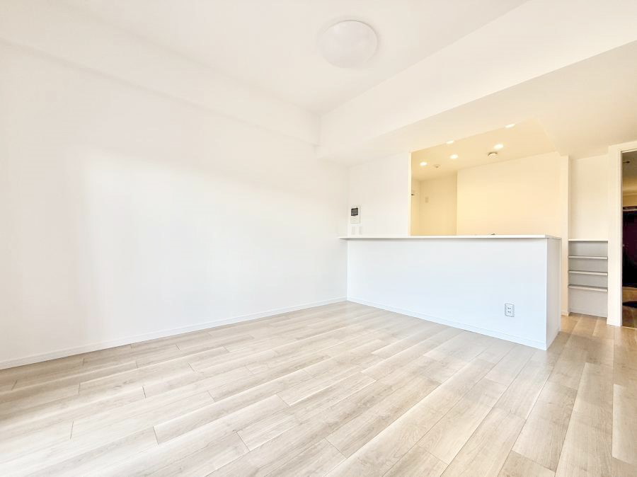 ���r���O �����������������Ɠ��ʂɂ���A�e���̋��