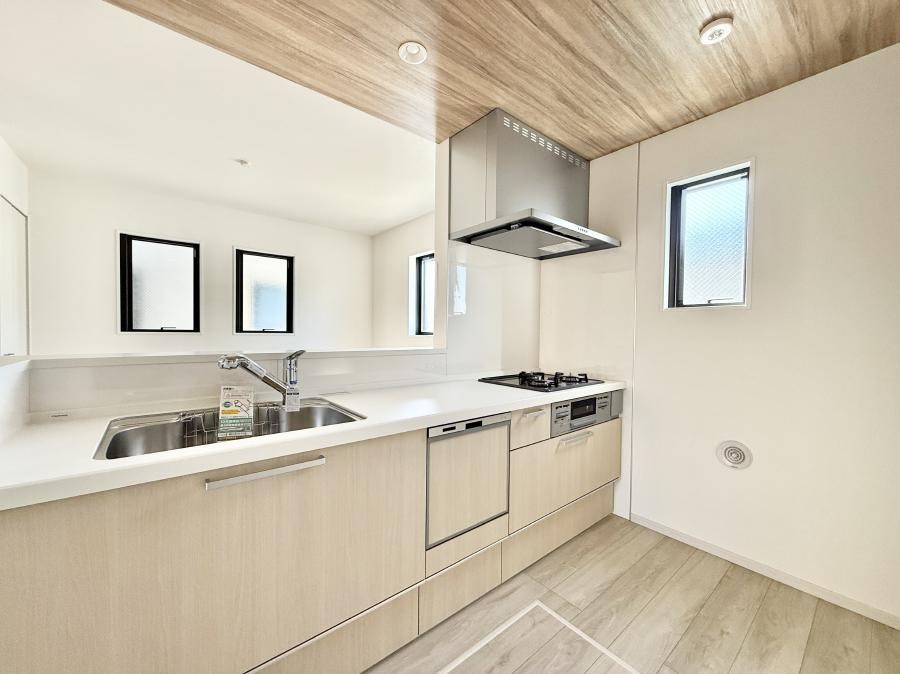 �L�b�`�� ����