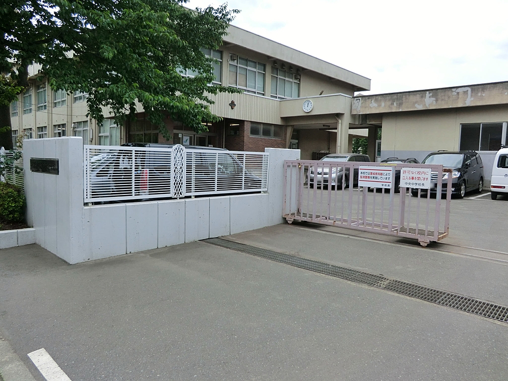 ���ӊ� ���w�Z 460m ���͌��s���������w�Z