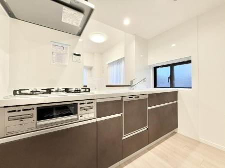 �L�b�`�� �������V���v���Ŕ������S�n�悢���Ԃ𐶂ރL�b�`�����