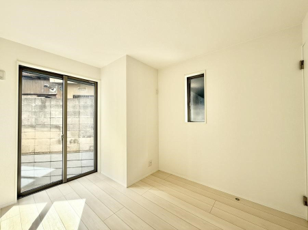 ���̑����� �������D��ŉ��₩�Ȏ��Ԃ��������