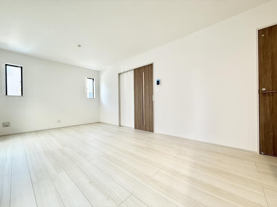 ���̑����� �������Ƒ��̏Ί炪���ӂ��A���났�̋��