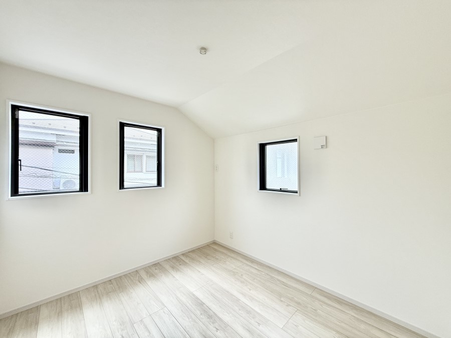 �q������ �������v���C�x�[�g��ԂƂ��ĐÂ��ŗ�������������񋟂��Ă���܂�