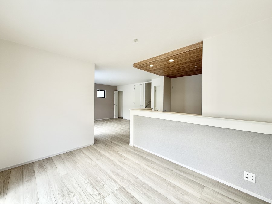 ���r���O ���������R�Ɖ�b�����܂��A�S�n�悢�ЂƂƂ�