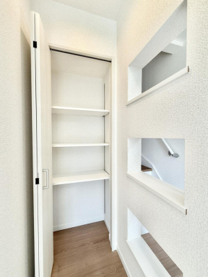 ���[ ����