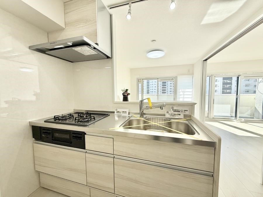 �L�b�`�� �������Ƒ��ƂȂ���A�R�~���j�P�[�V�����̏�