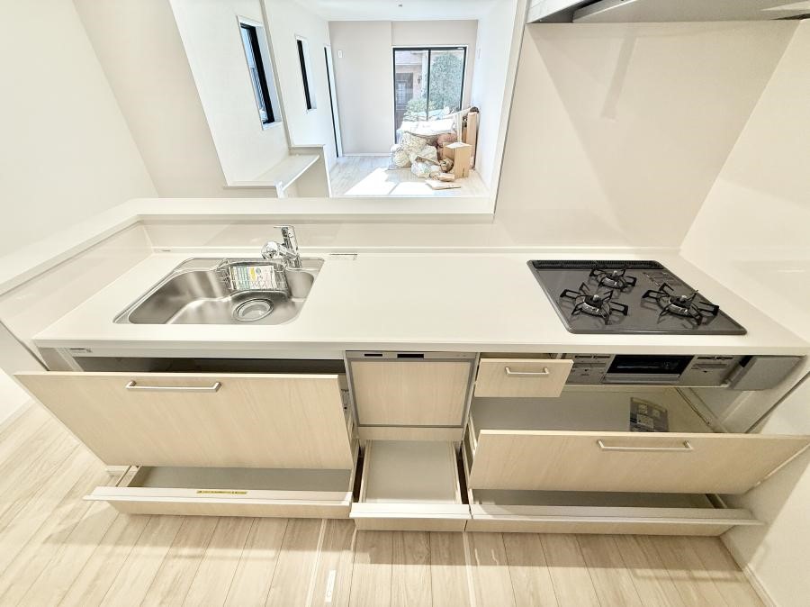 �L�b�`�� �������Ƒ����J��[�߂�A������̂���L�b�`��