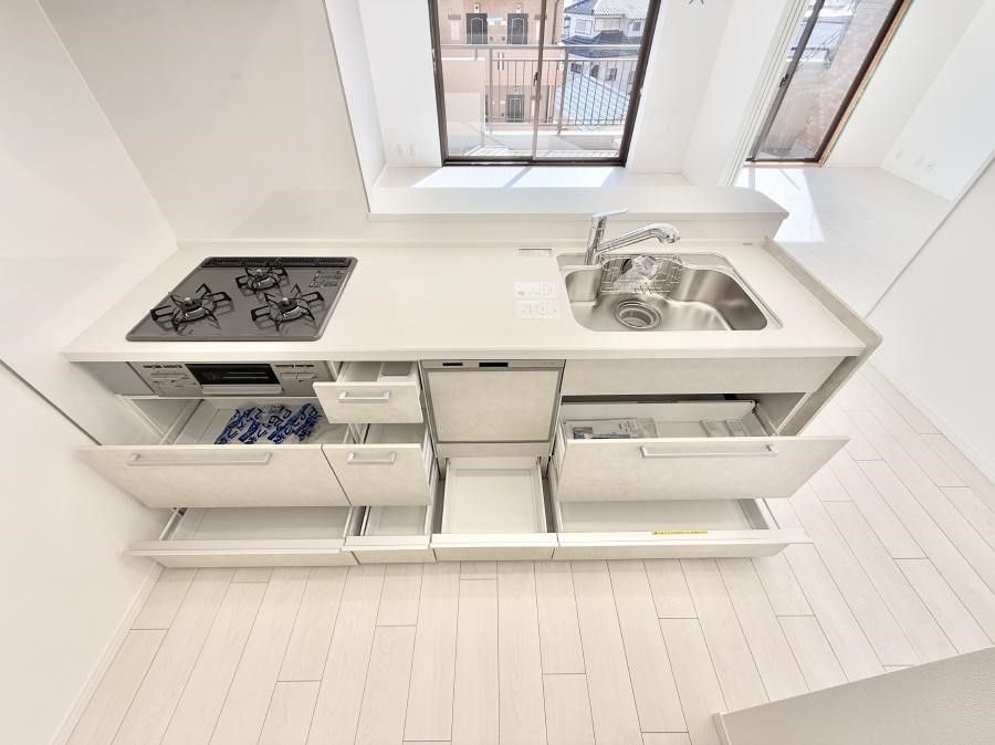 �L�b�`�� �������Ƒ����J��[�߂�A������̂���L�b�`��