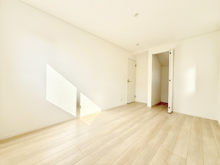 �q������ �������Ƌ�⃌�C�A�E�g�����R�ɔz�u�ł��邽�ߎg�����肪�ǂ����K�ɉ߂����܂�