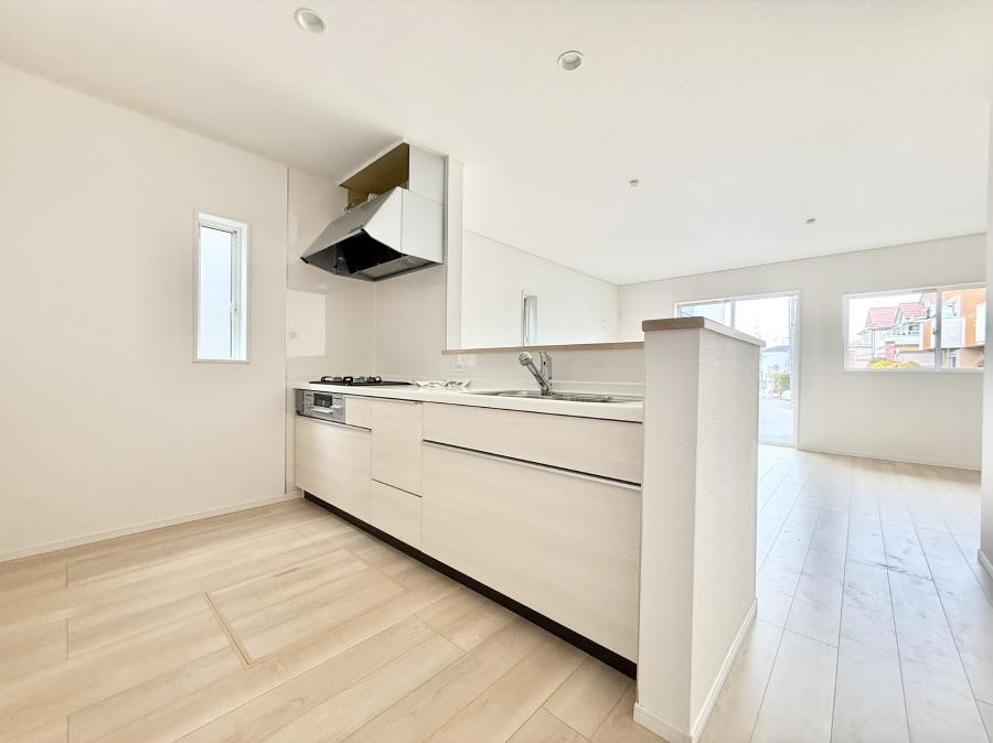 �L�b�`�� ���������y���݂ƐH�ׂ�K����͂���L�b�`��