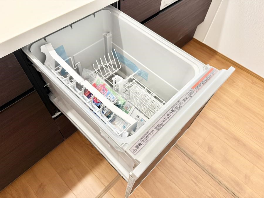 ���̑����� �ݔ�����ԂȂ����I�H����s�J�s�J�Ɏd�グ�Ă���܂�