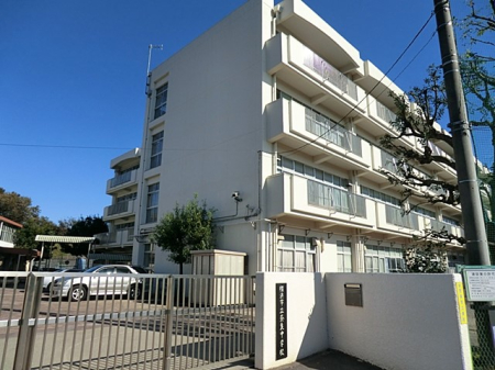 ���ӊ� ���w�Z 1090m ���l�s���ޗǒ��w�Z