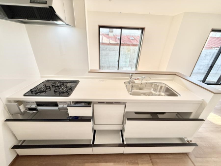 �L�b�`�� �������Ƒ����J��[�߂�A������̂���L�b�`��