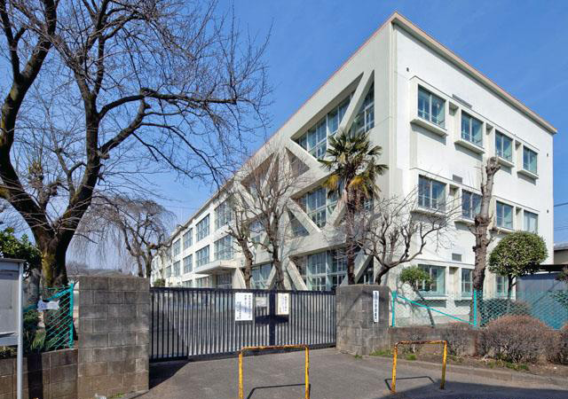 ���ӊ� ���w�Z 180m �����s���ʐ쏬�w�Z