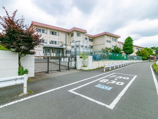 ���ӊ� ���w�Z 500m �����q�s����㏬�w�Z