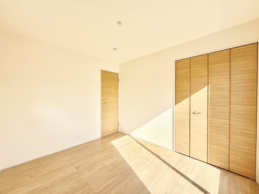 �Q�� ���������̔z�u��ʋC���̗ǂ��݌v�ŕ����̋�C�������炸�A��ɐV�N�ȋ�C������܂�