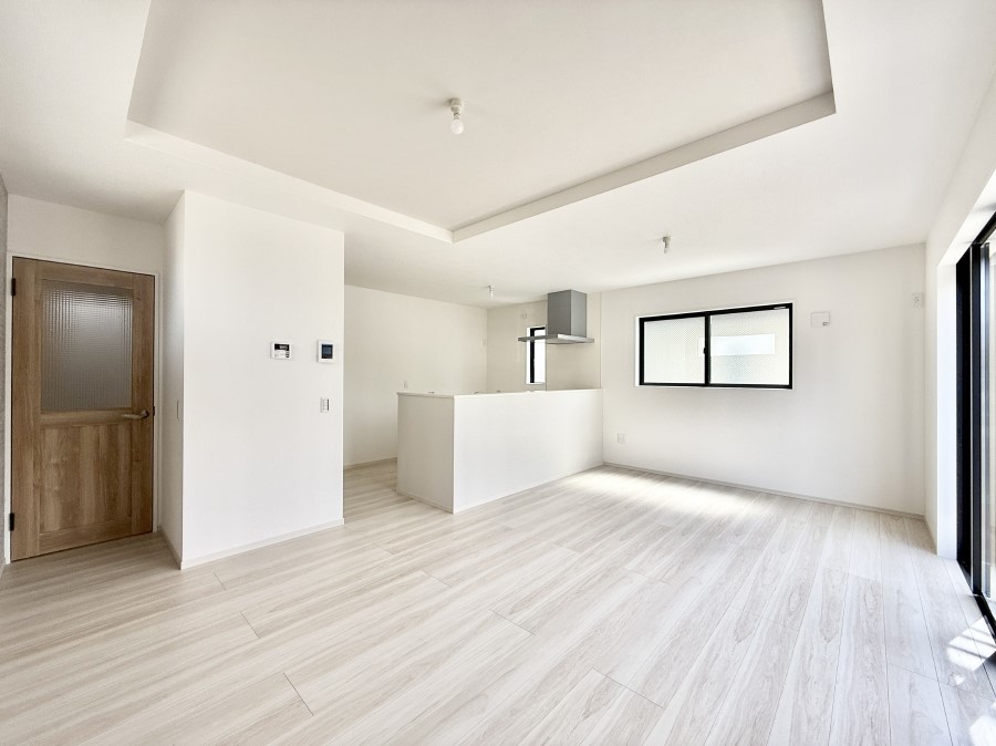 ���r���O �����������������Ɠ��ʂɂ���A�e���̋��