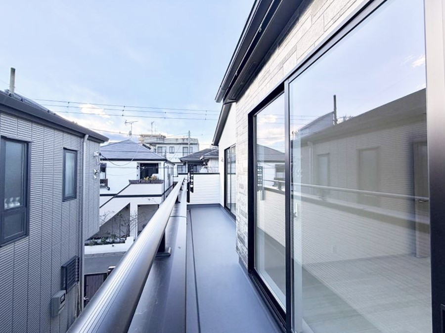 �o���R�j�[ ������ �G�߂̈ڂ낢����������J���I�ȋ�Ԃł�