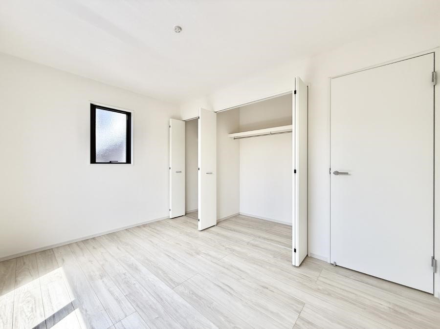 �q������ �������v���C�x�[�g��ԂƂ��ĐÂ��ŗ�������������񋟂��Ă���܂�