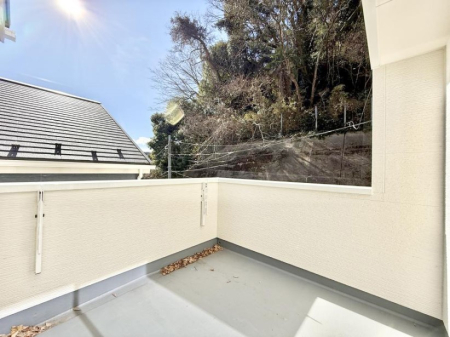 �o���R�j�[ ������ ���R��g�߂Ɋ�����A�J���I�ȃo���R�j�[