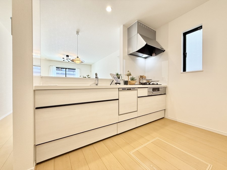 �L�b�`�� ���������y���݂ƐH�ׂ�K����͂���L�b�`��