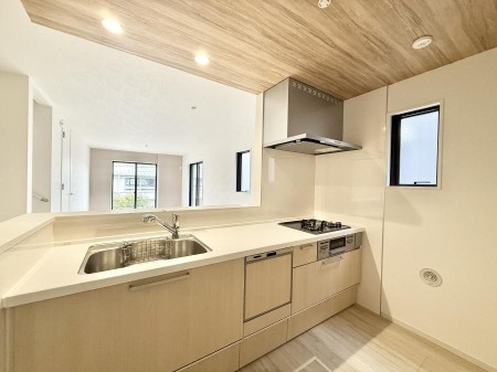 �L�b�`�� �������V���v���Ŕ������S�n�悢���Ԃ𐶂ރL�b�`�����