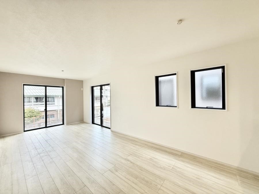 ���̑����� �������Ƒ��̏Ί炪���ӂ��A���났�̋��