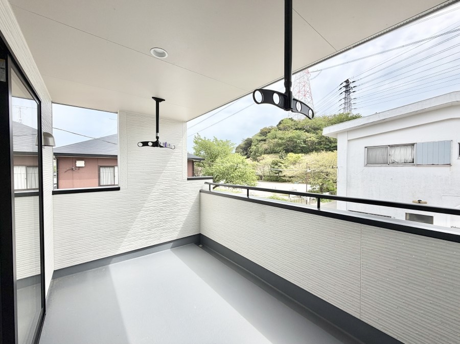 �o���R�j�[ ������ �G�߂̈ڂ낢����������J���I�ȋ�Ԃł�