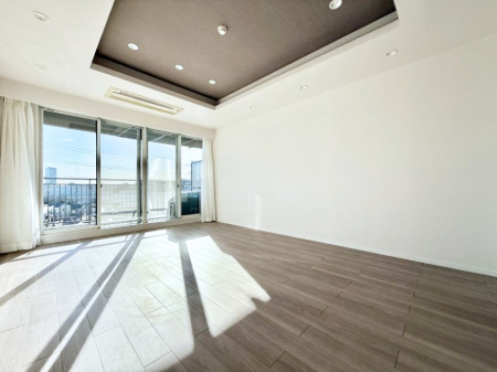 ���r���O �����������������Ɠ��ʂɂ���A�e���̋��