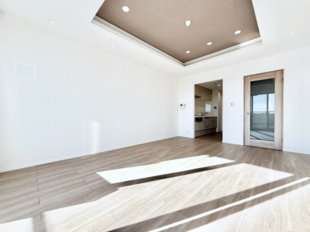 ���r���O ���������났�ƏΊ炪�W�܂�A�S���܂郊�r���O