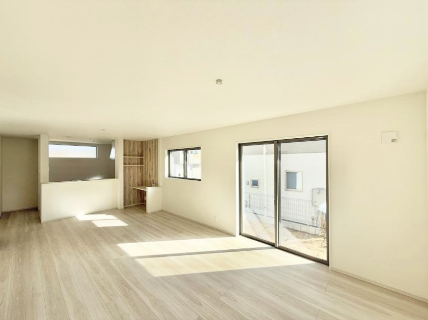 ���r���O ���������R�Ɖ�b�����܂��A�S�n�悢�ЂƂƂ�