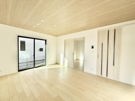 ���̑����� �������Ƒ��̏Ί炪���ӂ��A���났�̋��