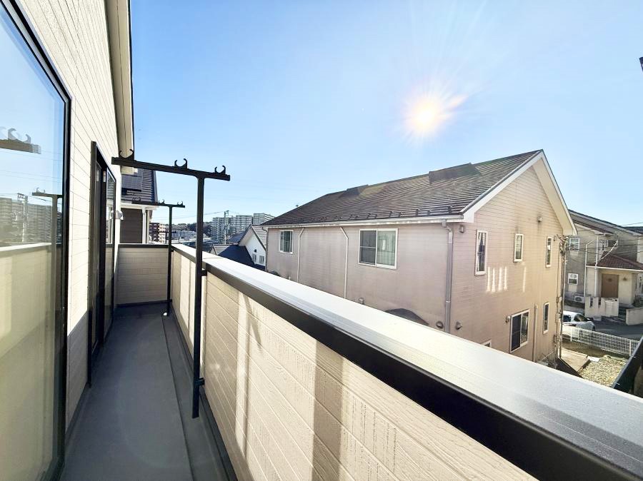 �o���R�j�[ ������ �G�߂̈ڂ낢����������J���I�ȋ�Ԃł�