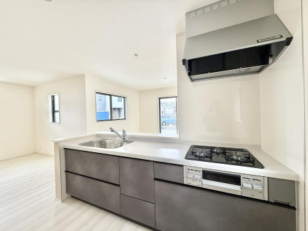 �L�b�`�� �������V���v���Ŕ������S�n�悢���Ԃ𐶂ރL�b�`�����