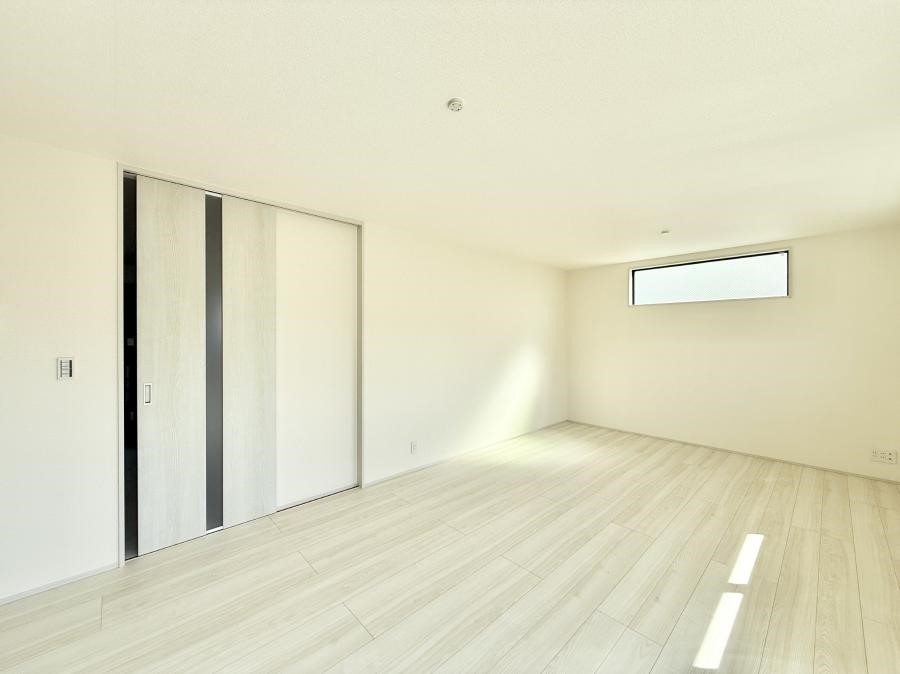 ���r���O ���������R�Ɖ�b�����܂��A�S�n�悢�ЂƂƂ�