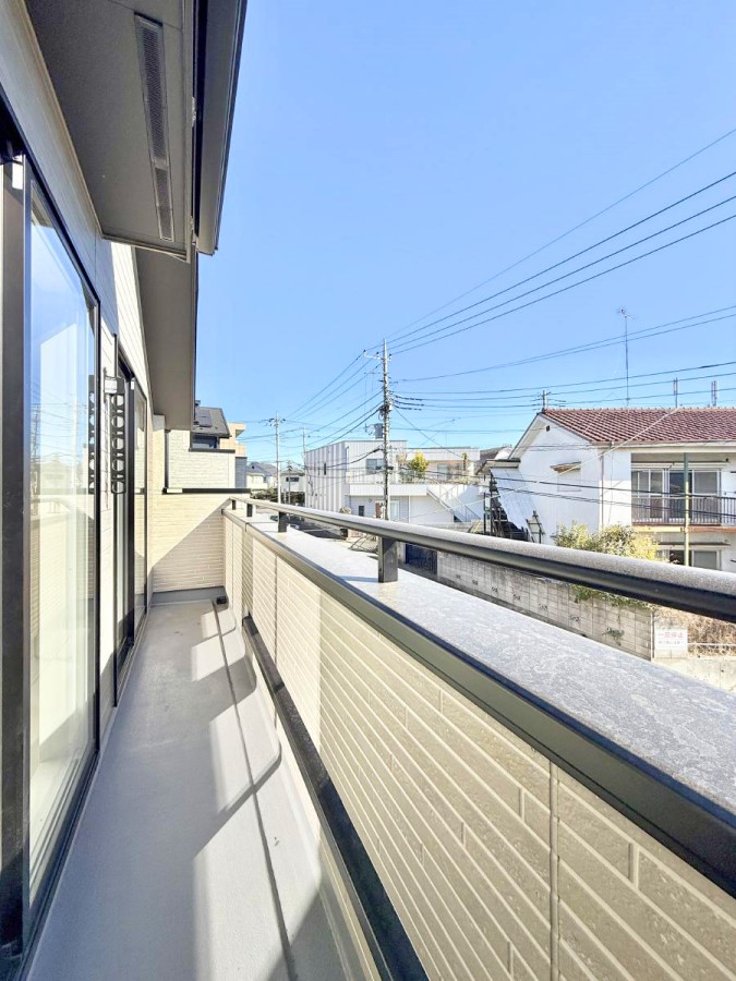 �o���R�j�[ ������ �G�߂̈ڂ낢����������J���I�ȋ�Ԃł�