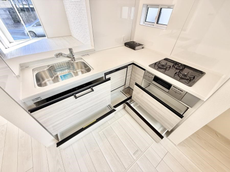 �L�b�`�� �������Ƒ����J��[�߂�A������̂���L�b�`��