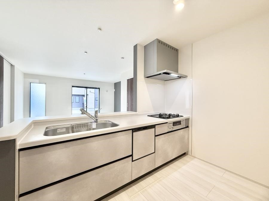 �L�b�`�� �������V���v���Ŕ������S�n�悢���Ԃ𐶂ރL�b�`�����